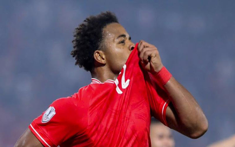 Hành trình ra mắt ấn tượng của Nguyễn Xuân Son